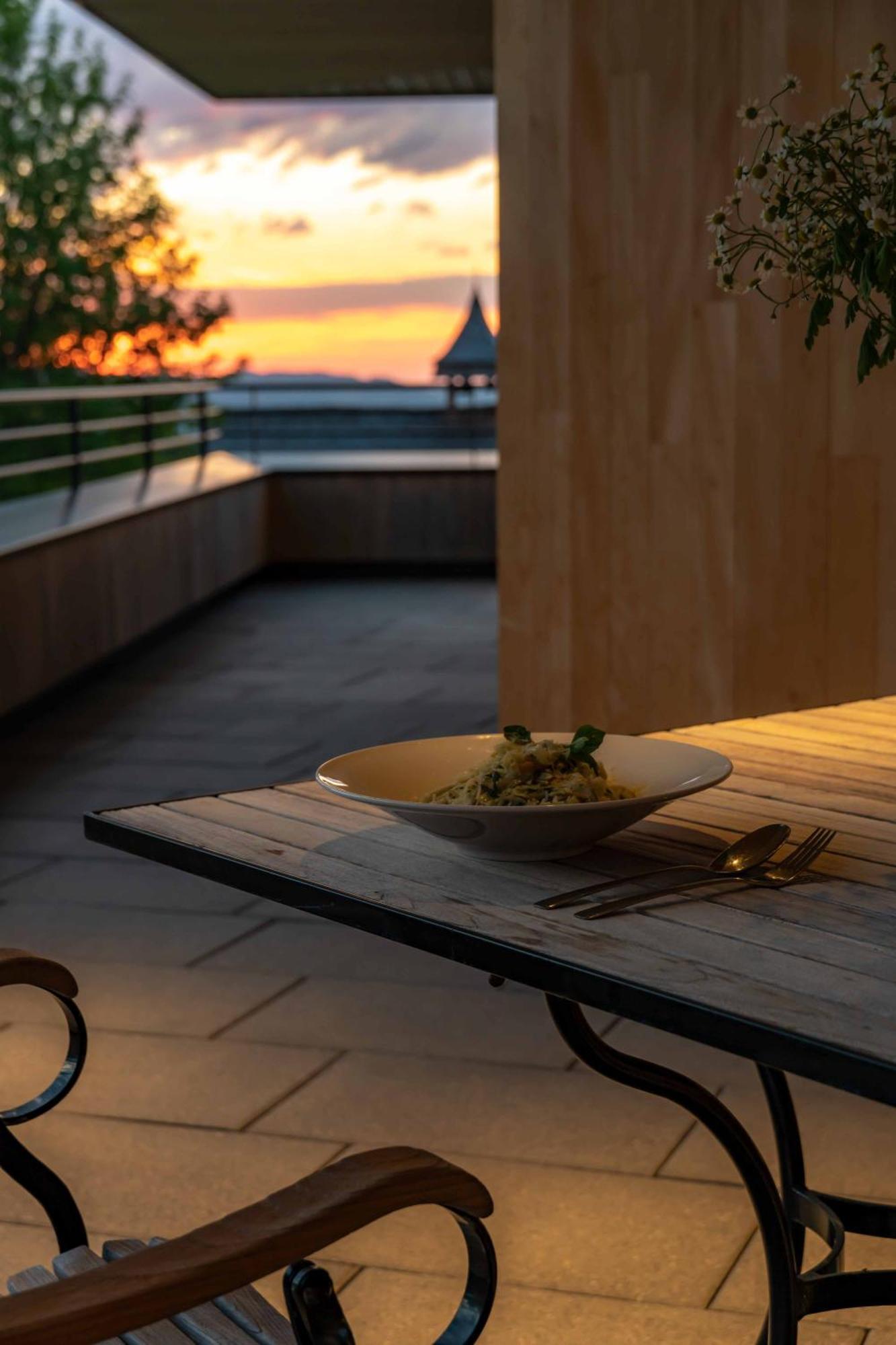 Peterhof Chalets Batschuns エクステリア 写真